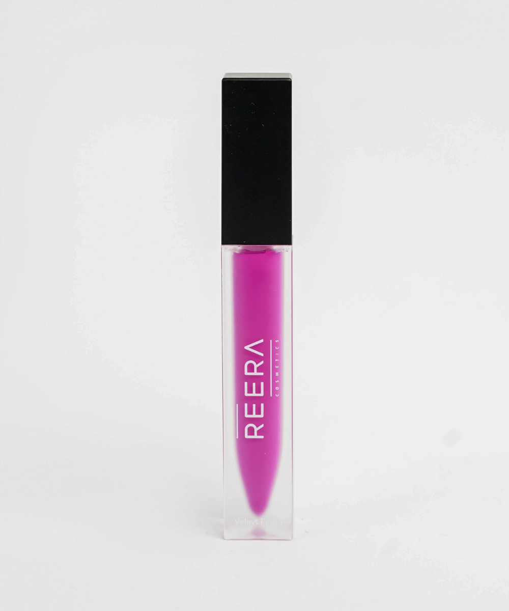 Reera Velvet Finish