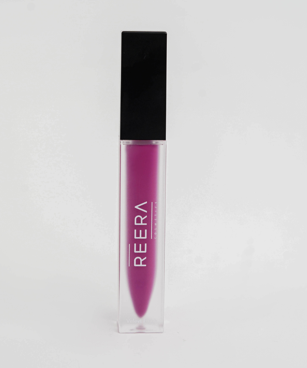 Reera Velvet Finish